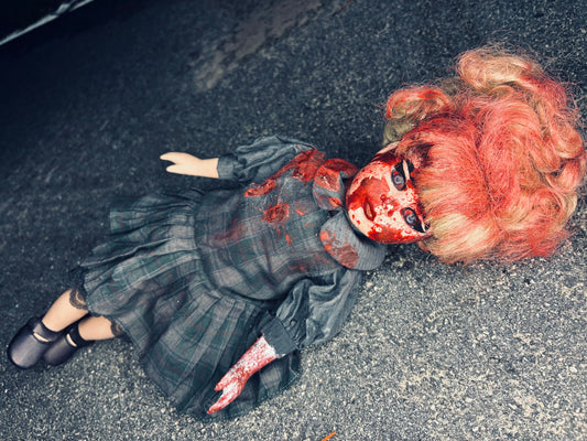 WTFCreepyDolls- Roadkill Barbie